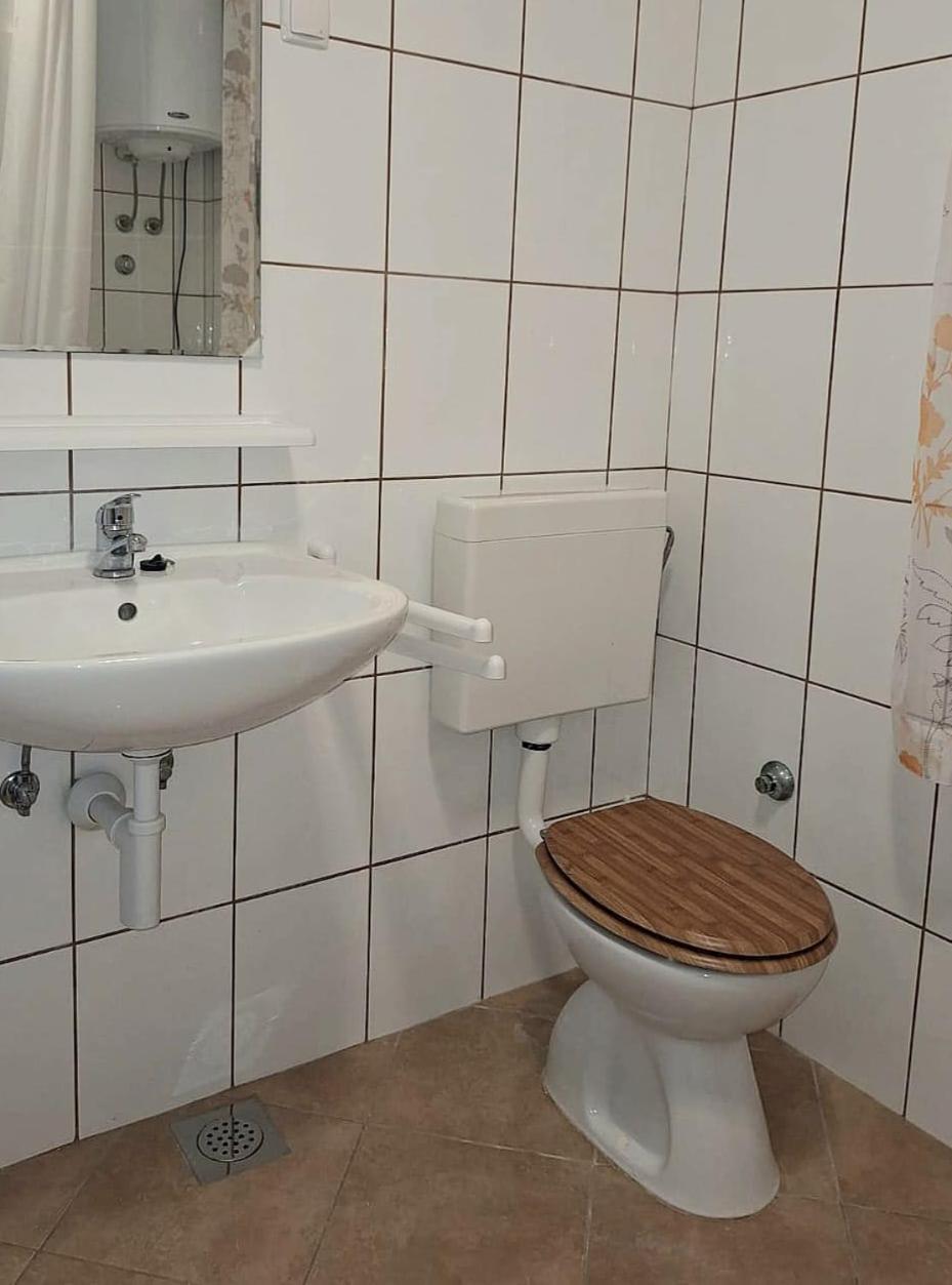 Apartman matusan palit55 Rab Town Luaran gambar