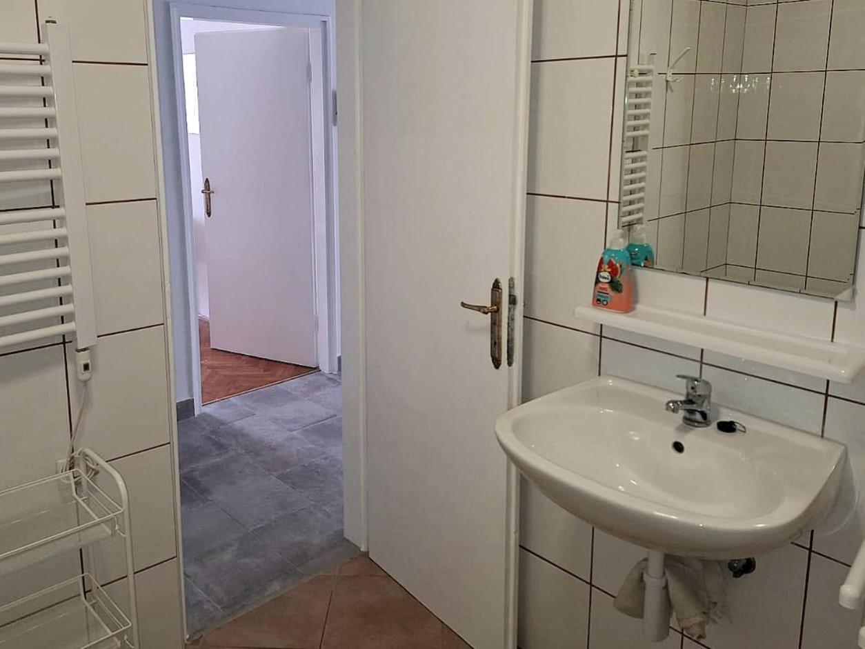 Apartman matusan palit55 Rab Town Luaran gambar