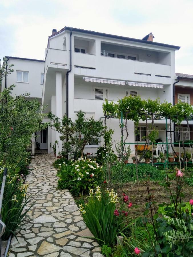 Apartman matusan palit55 Rab Town Luaran gambar